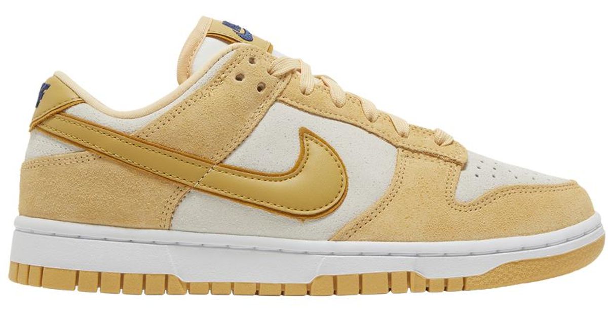 Nike x Familia SB Dunk Low First Avenue Sneakers - Farfetch