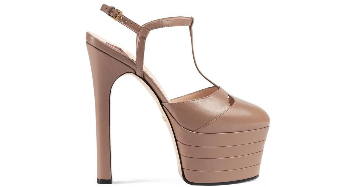 Gucci Leather Platform Pump in Nude 