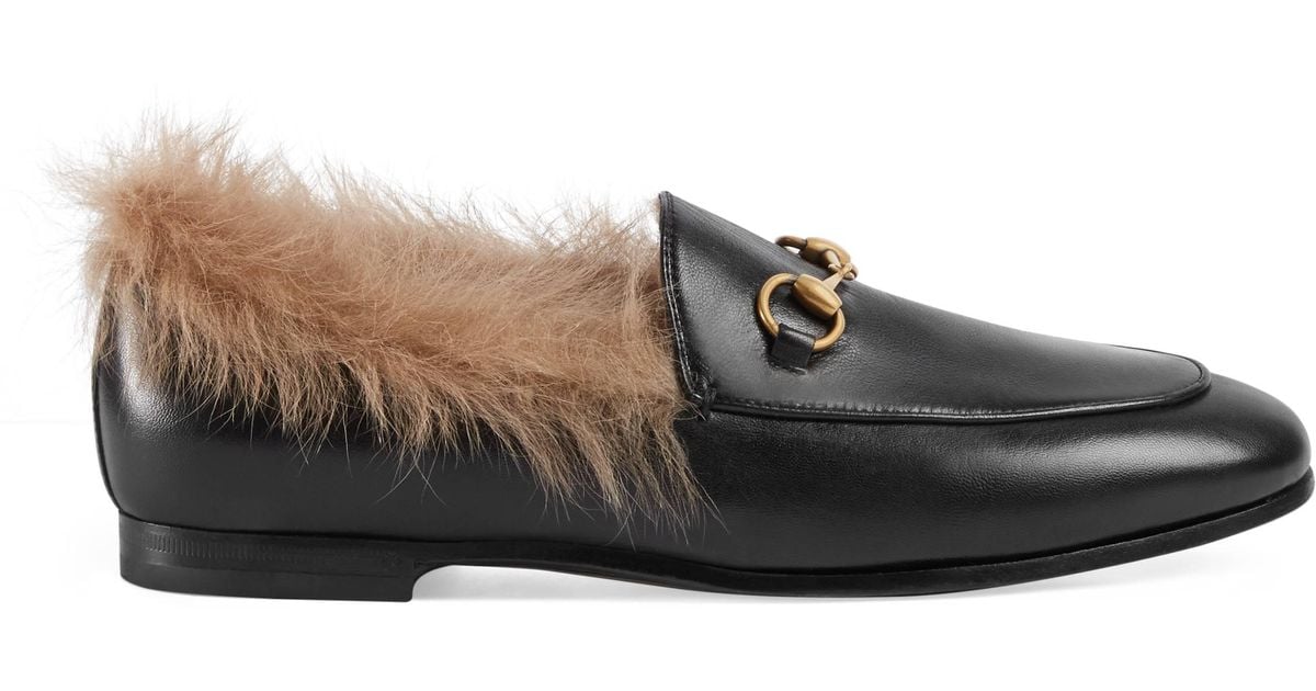 Mocassino Jordaan con pelliccia di Gucci in Nero | Lyst