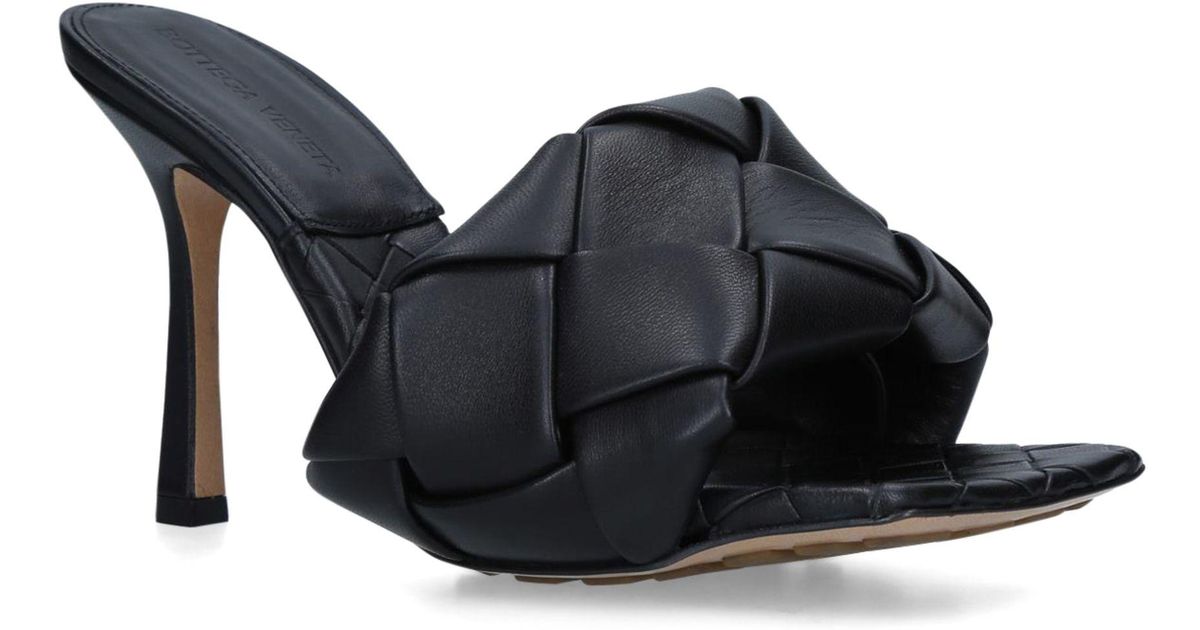Bottega Veneta Lido Intrecciato-woven Leather Sandals in Black - Save