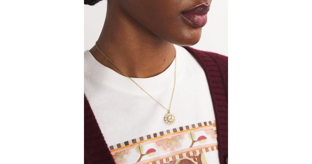 【Vivienne Westwood】Amaya Pendant ネックレス Vivienne Westwood Amaya Pendant Necklace | Gold | FARFETCH HK