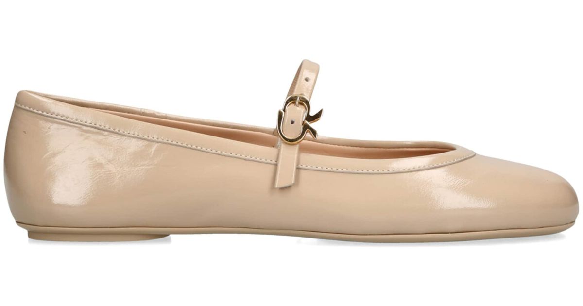 Gianvito Rossi Patent Leather Carla Ballet Flats in Natural | Lyst