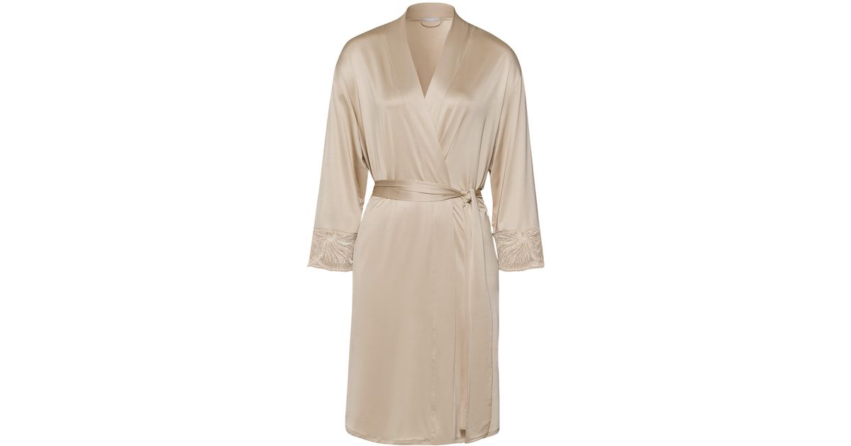 Hanro Satin Lace-Trim Lilith Robe in Natural | Lyst