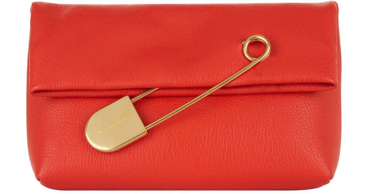 burberry pin clutch