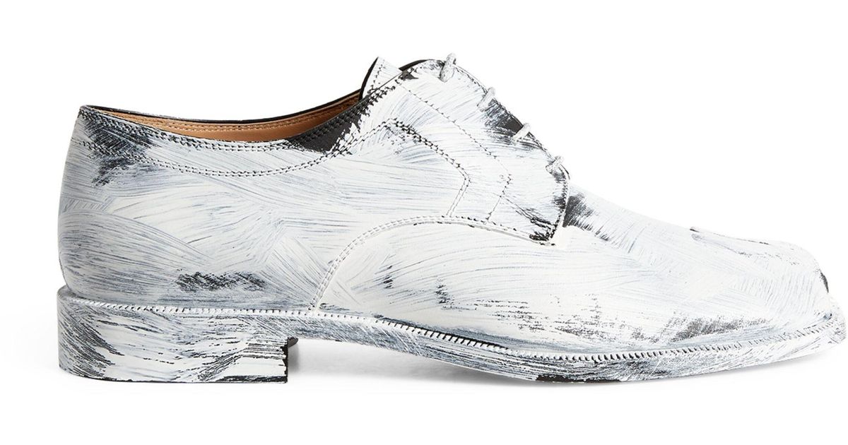 Maison Margiela Paint-effect Tabi Oxford Shoes in White for Men | Lyst UK