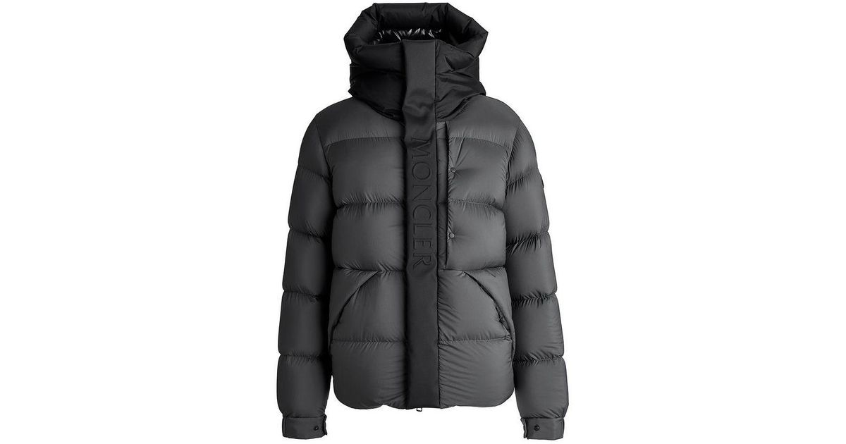 Moncler Madeira Short Down Puffer Jacket in Mid Grey (Grey) for Men ...