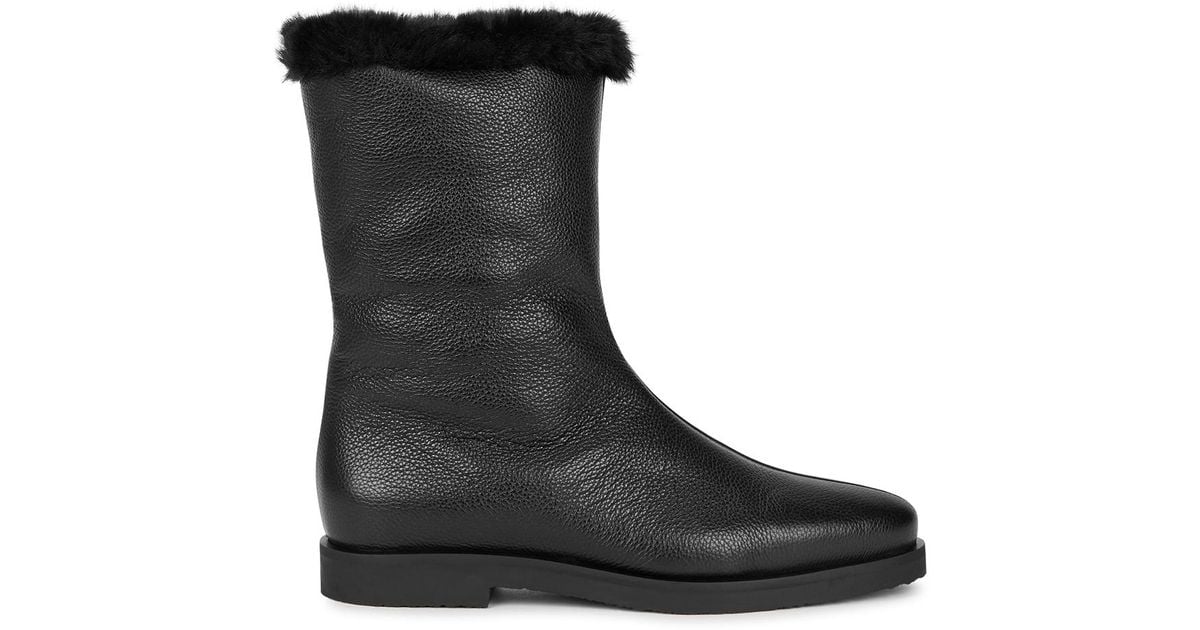 Totême The Off-duty Leather Ankle Boots in Black | Lyst