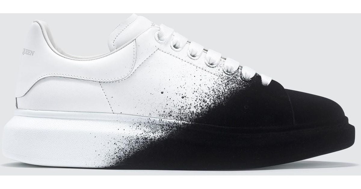 Alexander McQueen Leather Chunky Spray Paint Sneakers in White for Men