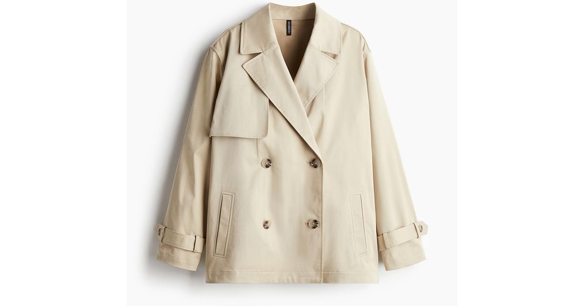 H&M Kurzer Trenchcoat aus Twill in Natur Lyst AT