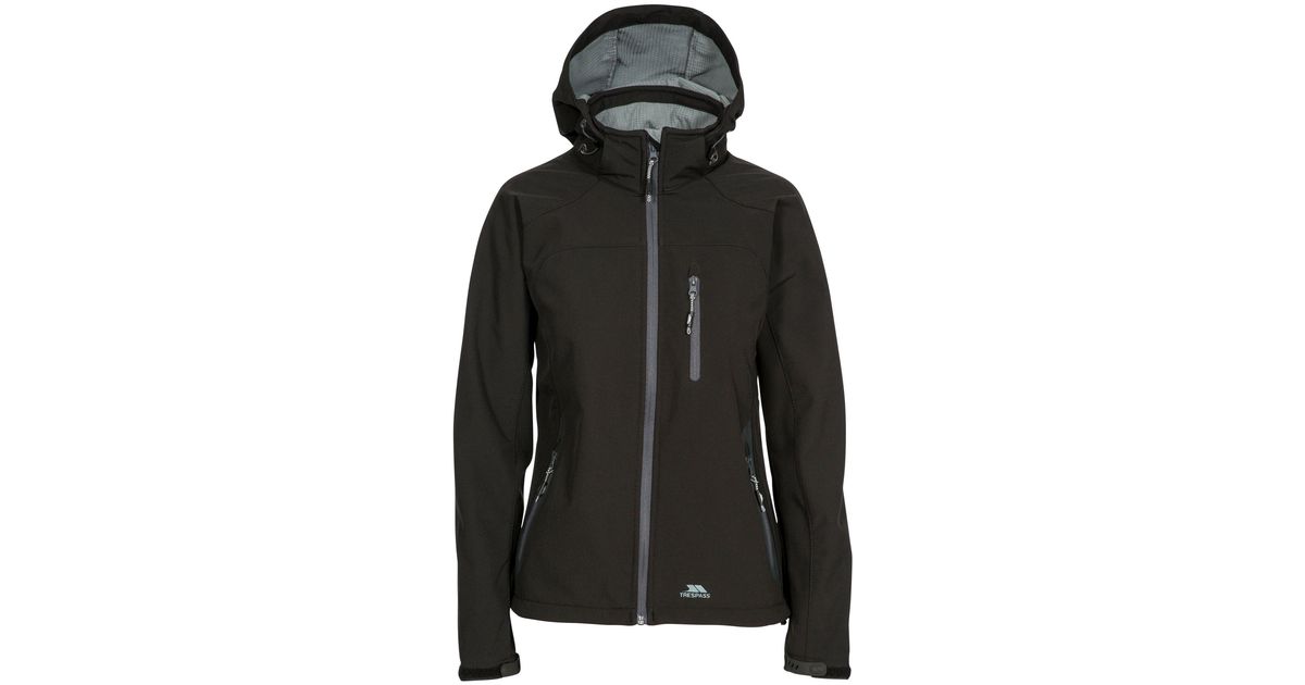Trespass Aileen Giacca Softshell Donna Con Cappuccio – Impermeabile, Leggera, Con Tasche, Colore Damson, Taglia 40