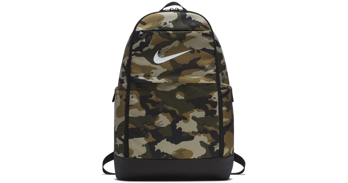 mochila nike camuflaje