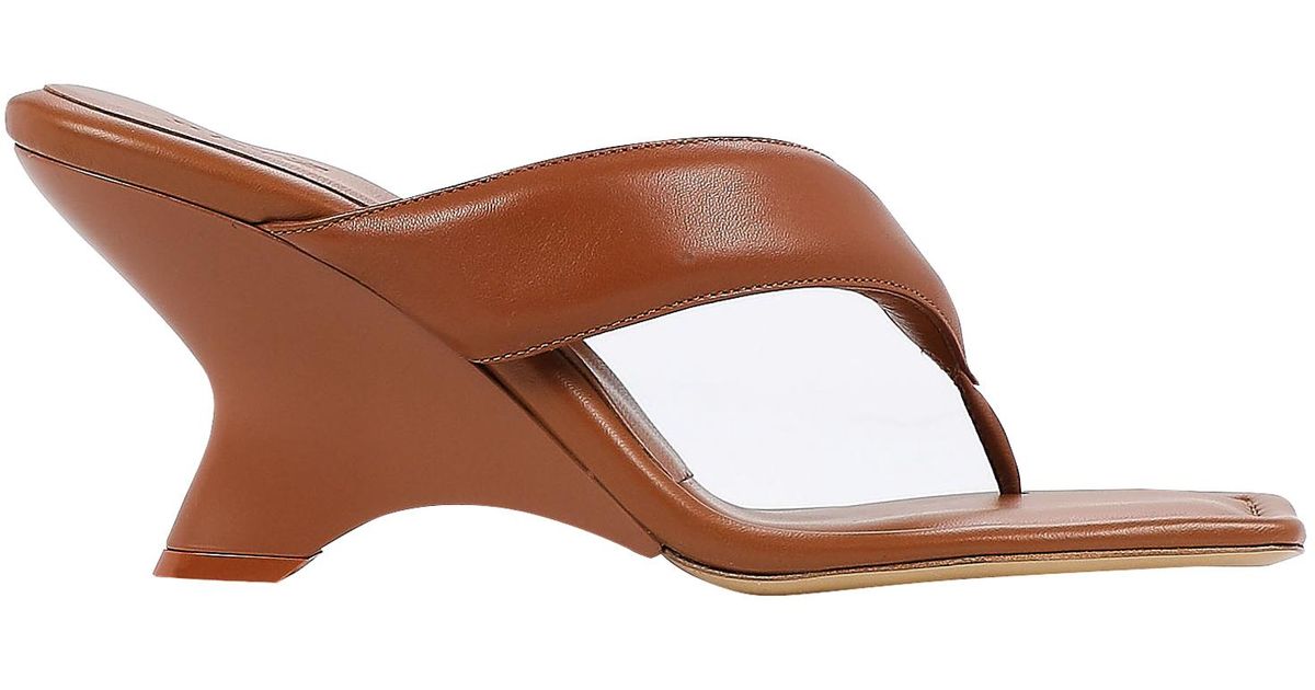 Gia Borghini Padded Leather Thong Sandals in Brown Womens Shoes Heels Sandal heels 