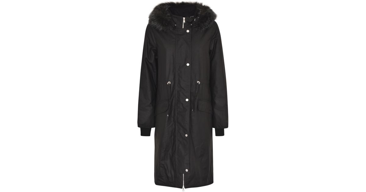 Barbour Down Jacket in Black Lyst UK