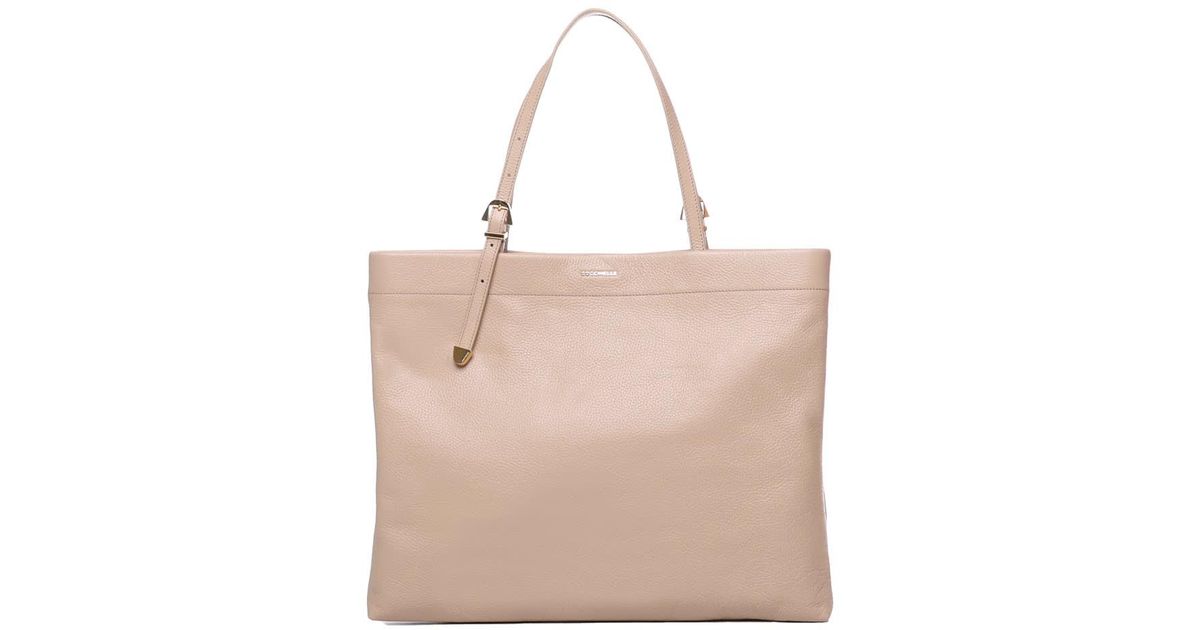 Coccinelle Shopping Bag In Calfskin in Natural | Lyst
