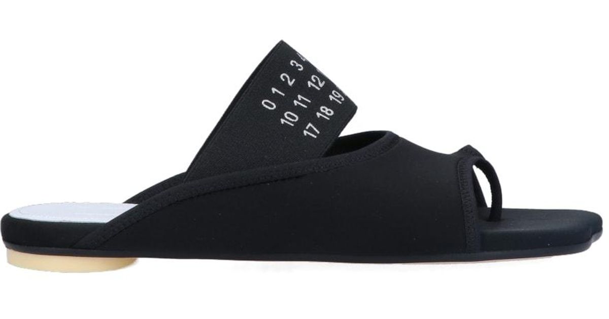 MM6 by Maison Martin Margiela Logo Thong Sandals in Black | Lyst