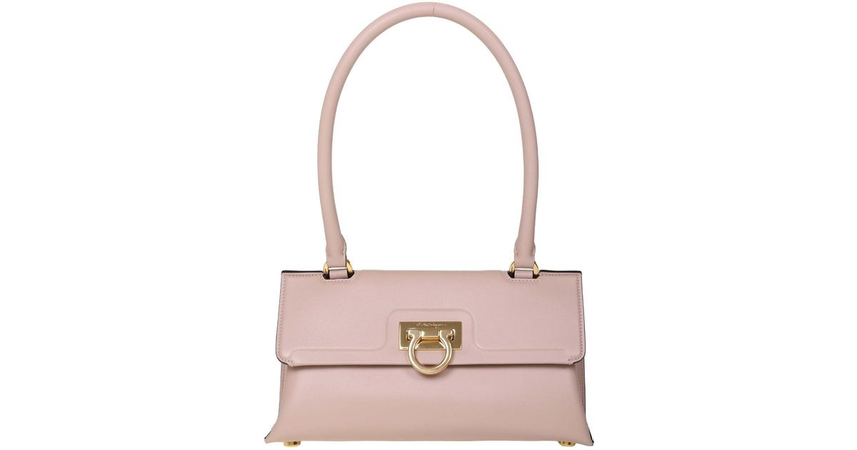 Ferragamo Swing Leather Bag in Pink | Lyst