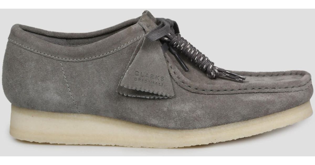 grey clarks wallabees