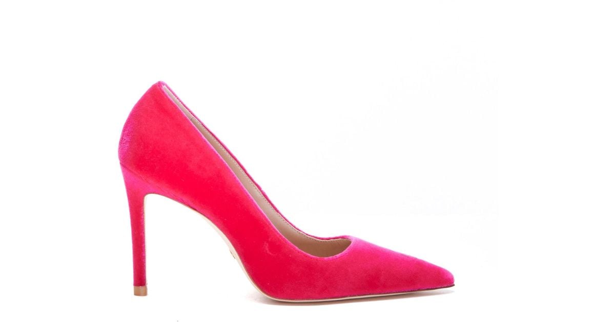 Stuart Weitzman Velvet Pumps in Fuchsia (Pink) | Lyst