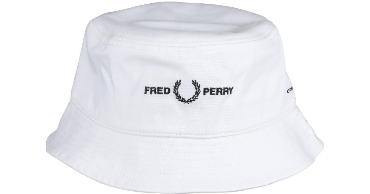 Fred Perry Cotton Logo Bucket Hat in 