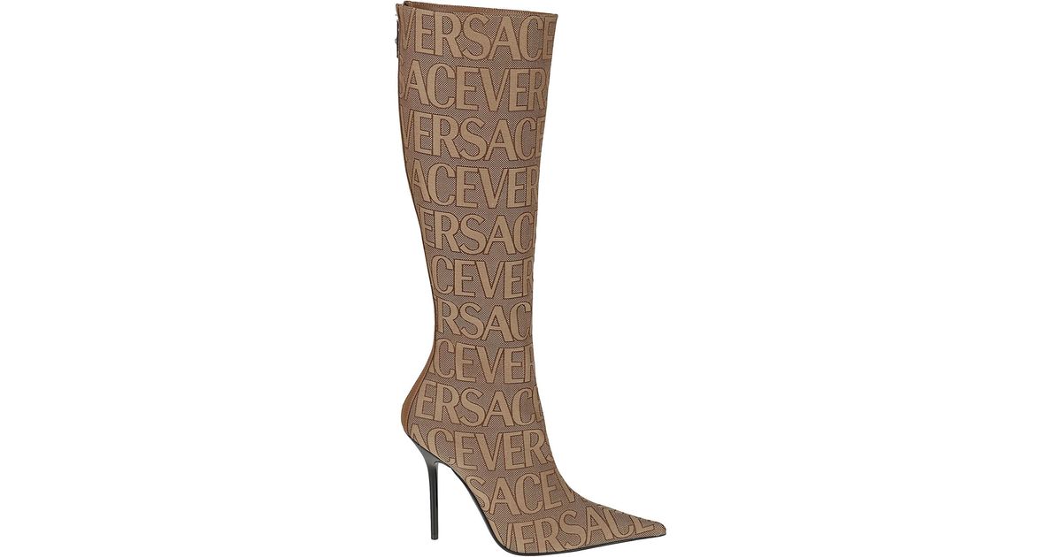Versace All-over Logo Zipped Boots in Brown | Lyst