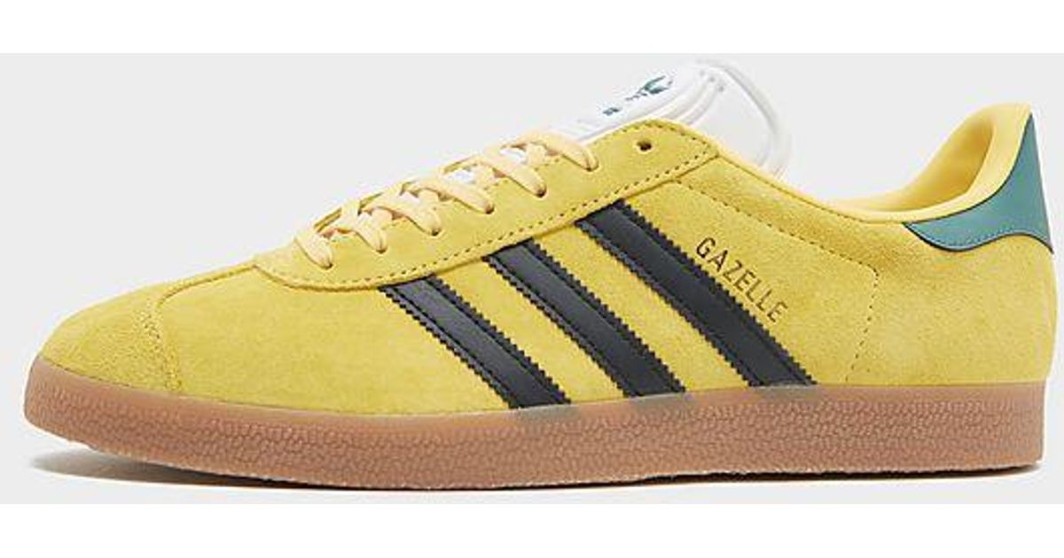 adidas gazelle silver green womens adidas Originals Gazelle x Manchester United - Utility Black/Preloved Yellow/Gum  4