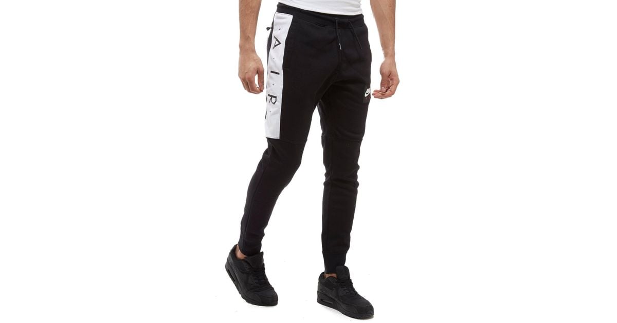 Nike Air Fleece Joggers in Black/White 