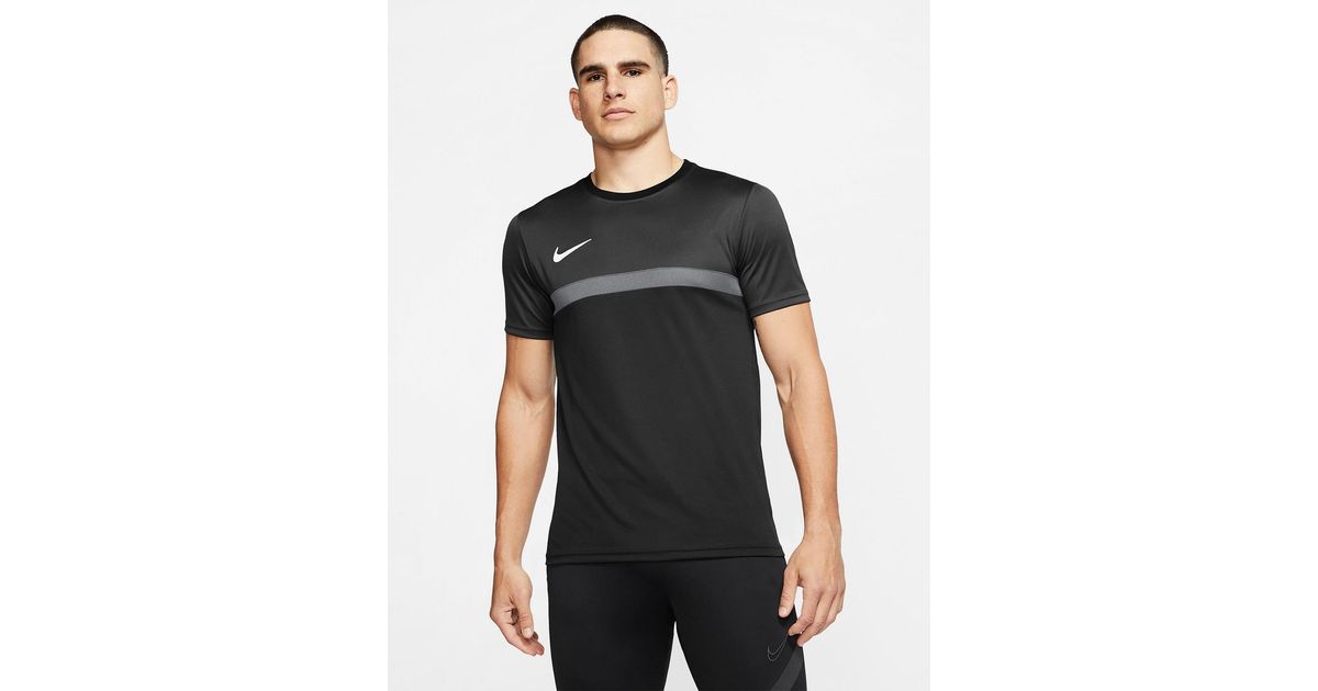 next nike t shirt