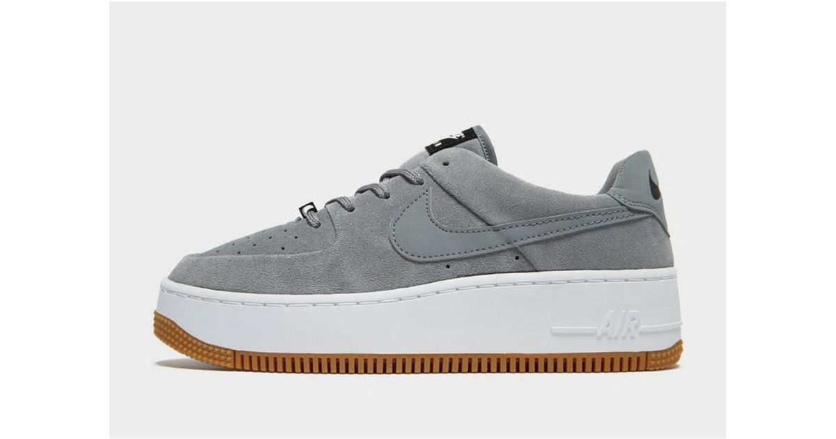 Nike Leather Air Force 1 Sage Low in 