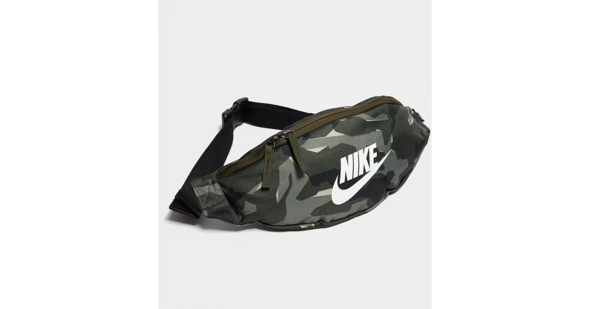 Nike Synthetic Camo Waist Bag in Green 