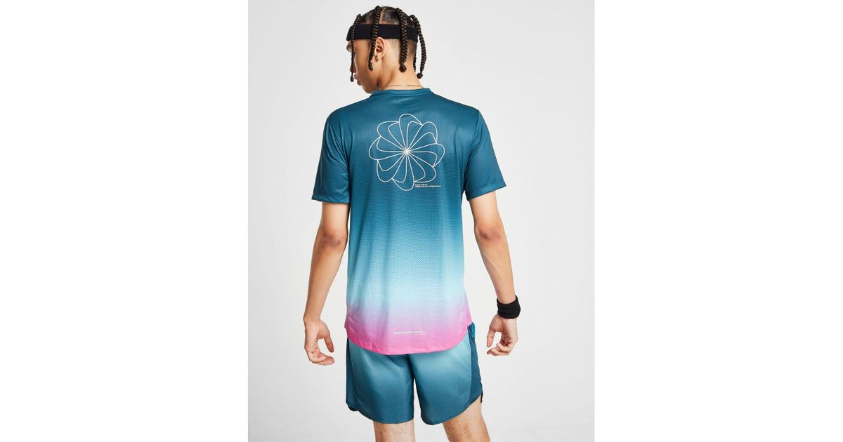 Nike Synthetic Pinwheel Fade T-shirt in Blue/Purple (Blue) for Men - Lyst