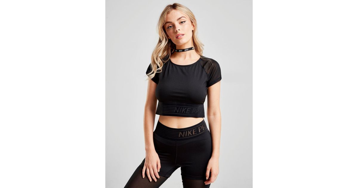 nike black short sleeve crop top