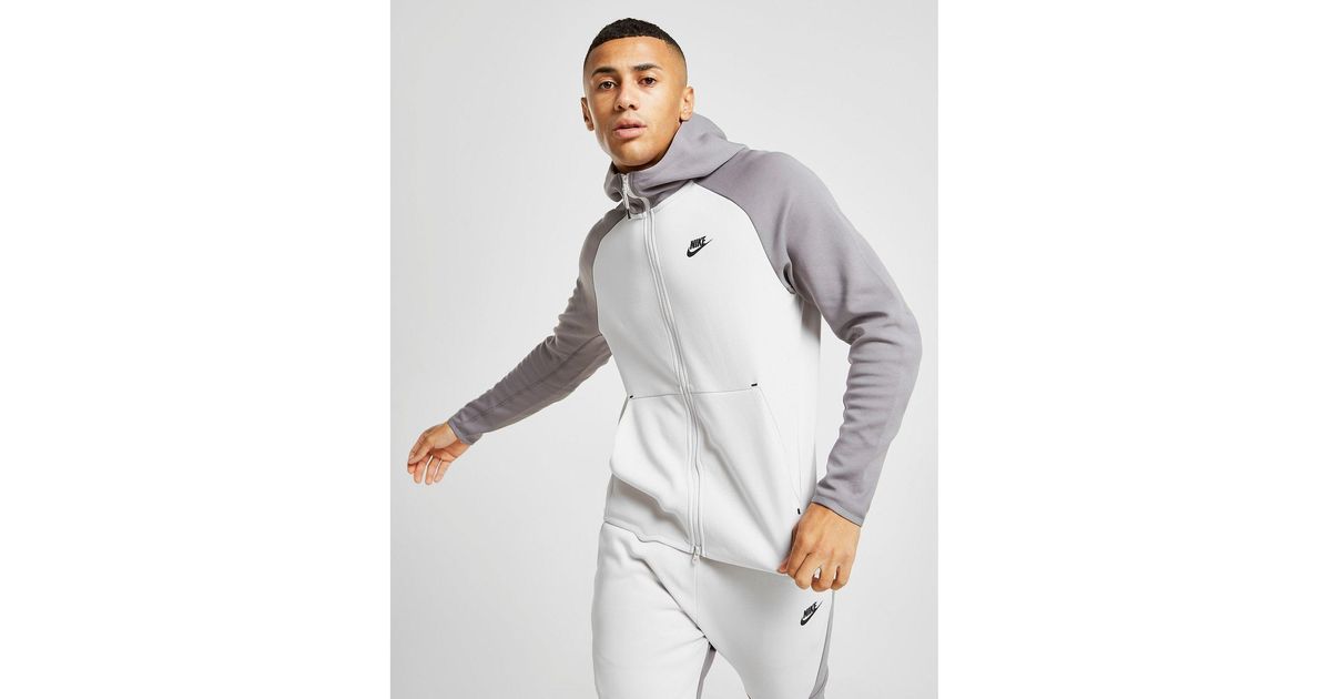 nike tech white and grey