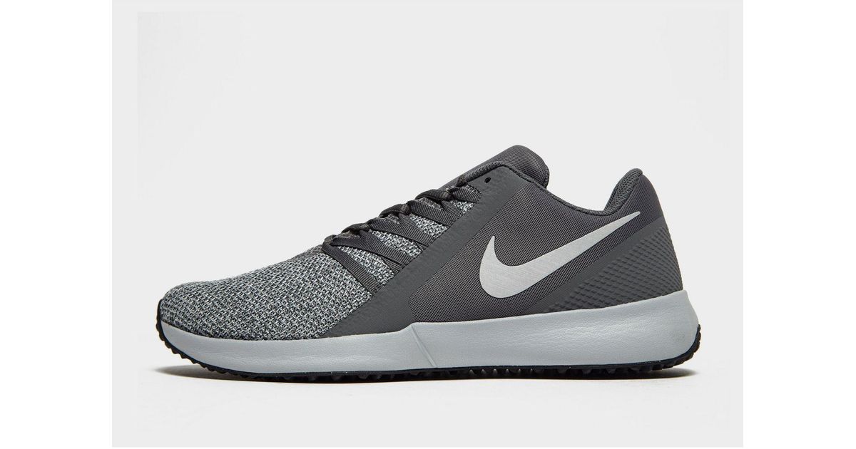 nike men's varsity compete trainer shoe