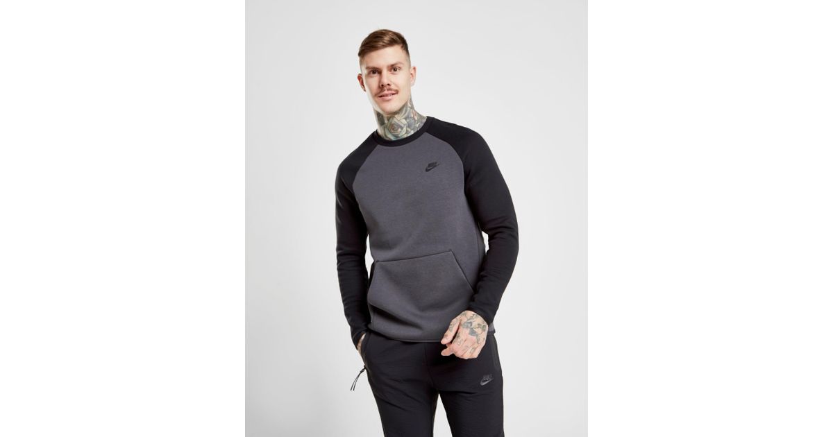 tech fleece crew neck