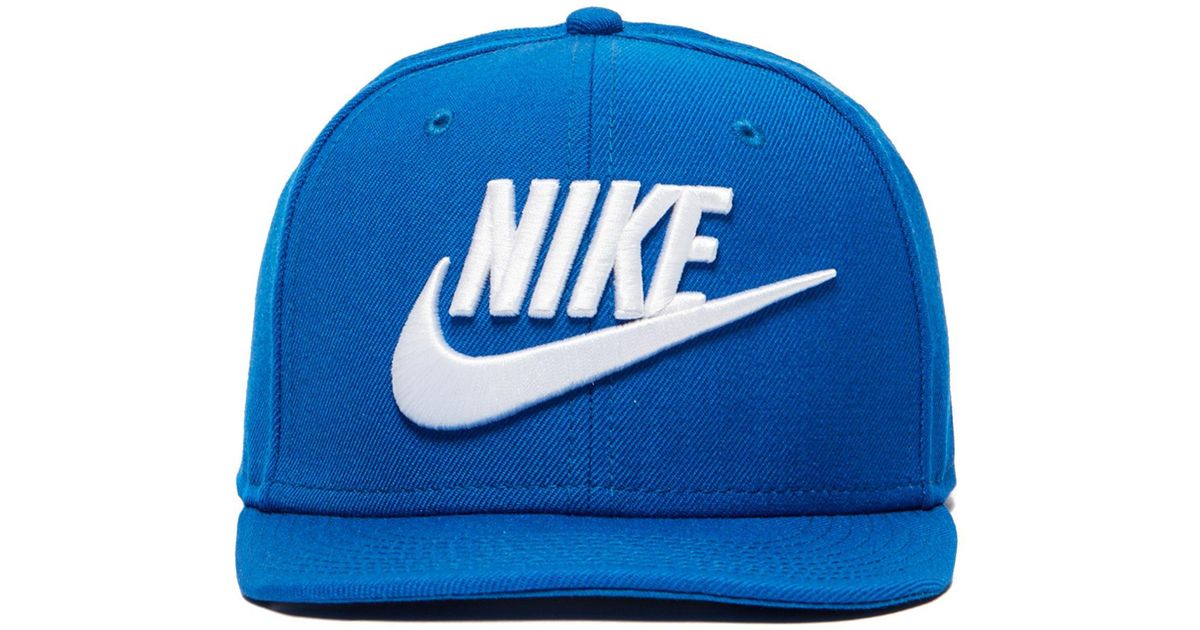 nike futura true 2