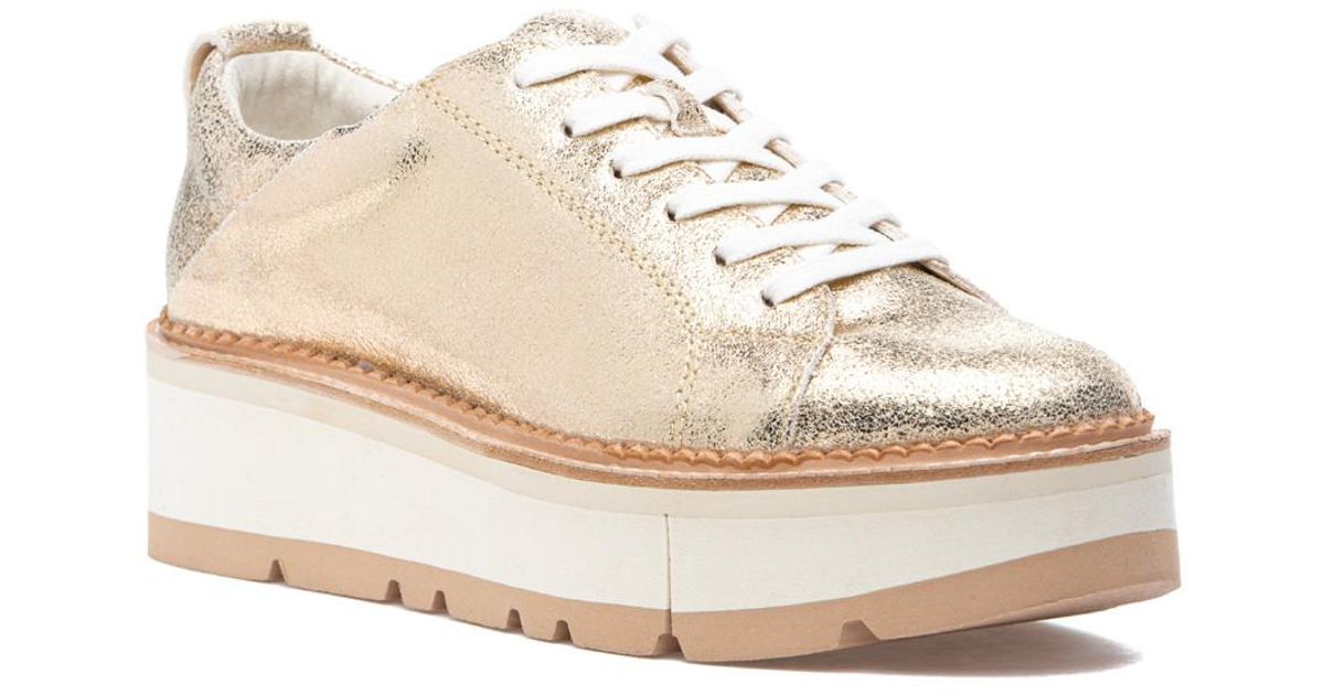 Dolce vita shop natty studded sneakers