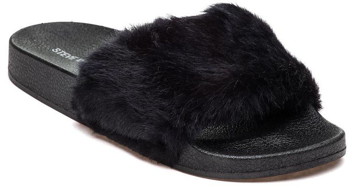 Steve Madden Softey Black Fluffy Slide 