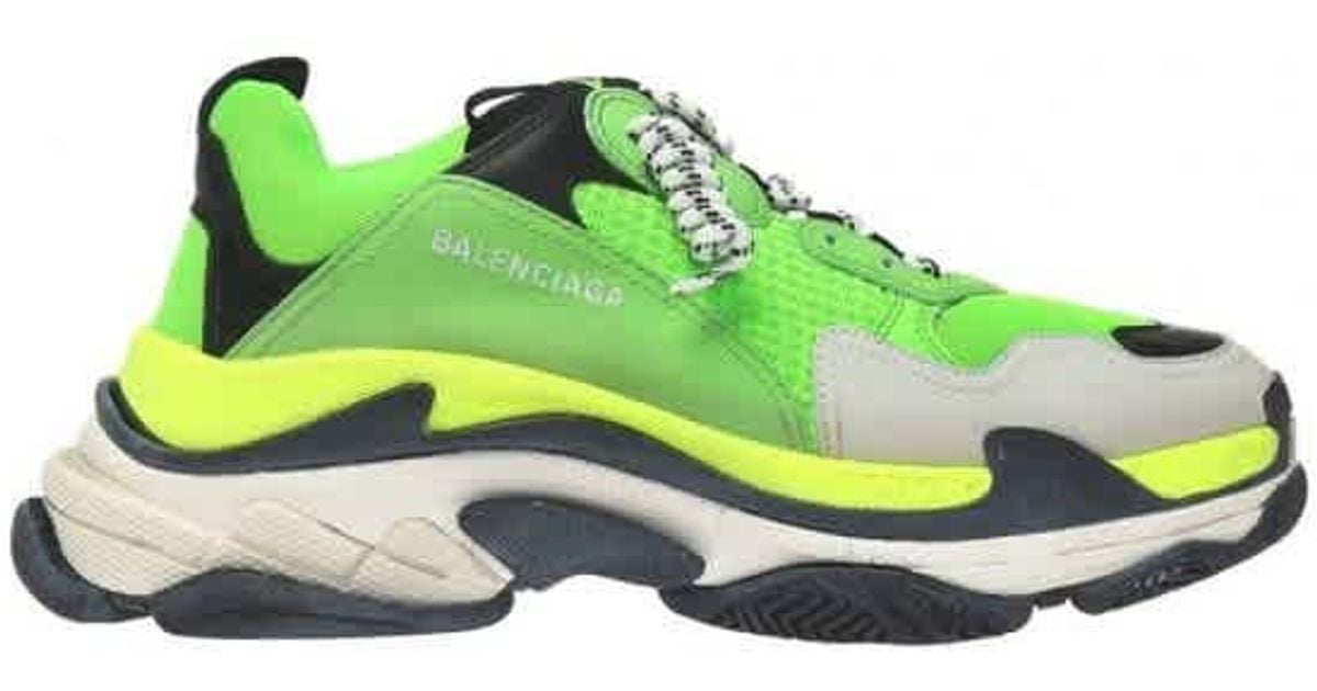 balenciaga triple s fluo green