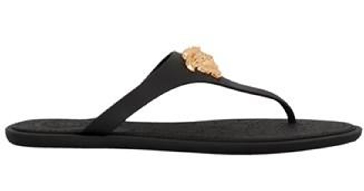 Versace 'medusa' Flip Flops in Black Lyst
