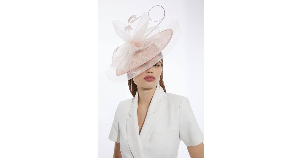 Karen Millen Blush Veiled Feather Detail Fascinator Hat Karen Millen Pearl Detail Mesh Fascinator in Natural | Lyst UK main image 2