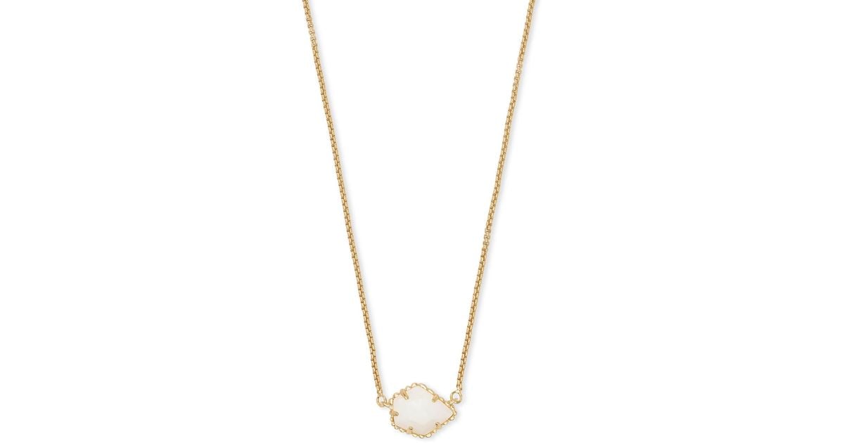 Kendra Scott Tess Gold Small Pendant Necklace In White Pearl Metallic Lyst - Tess Gold Small Pendant Necklace In White Pearl Kendra Scott Tess Gold Small Pendant Necklace In White Pearl Metallic Lyst - Tess Gold Small Pendant Necklace In White Pearl