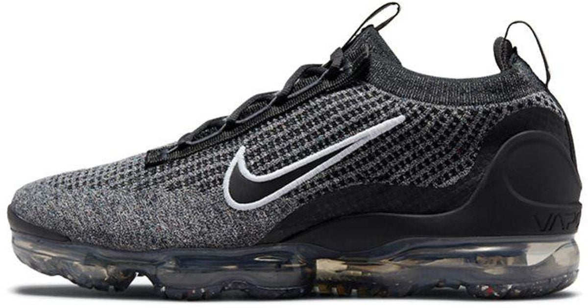 air max vapormax with recycled material