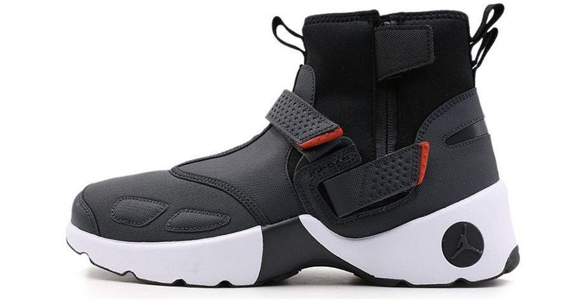 mens jordan trunner