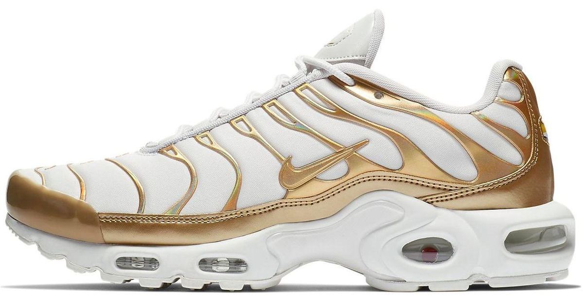 wmns air max plus
