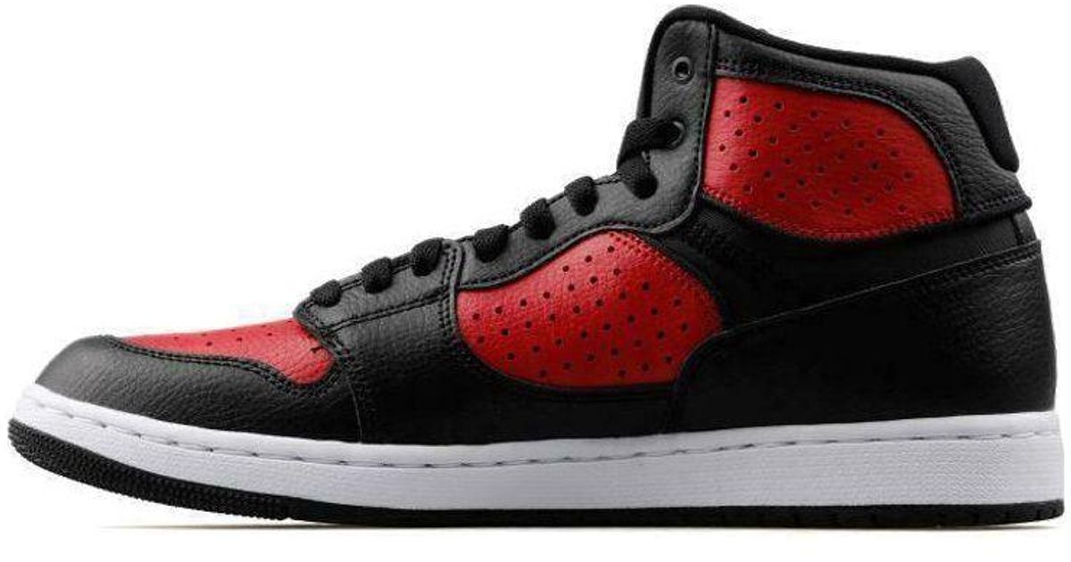 nike air jordan clutch bred