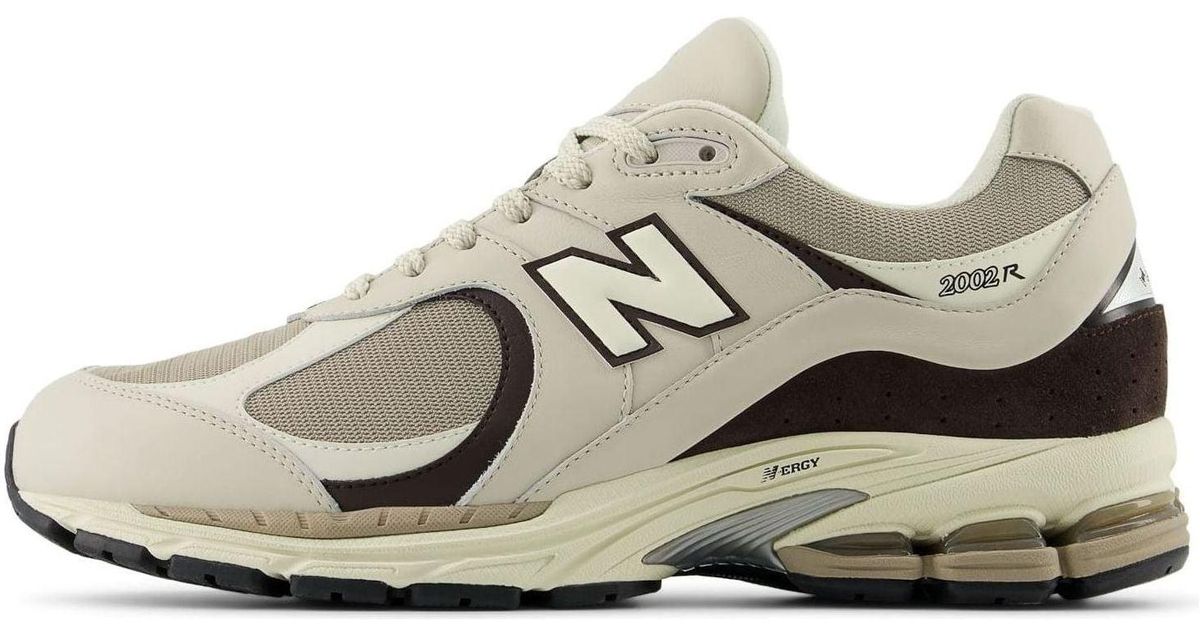 New Balance 2002R in White for Men | Lyst