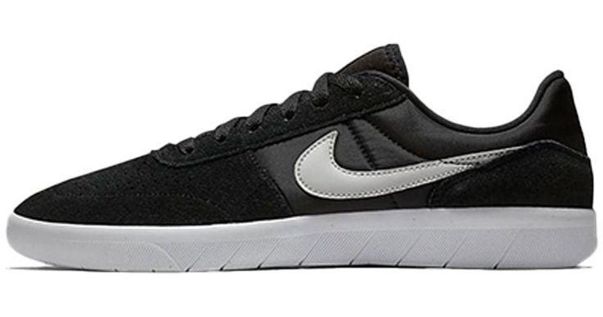 nike team classic premium