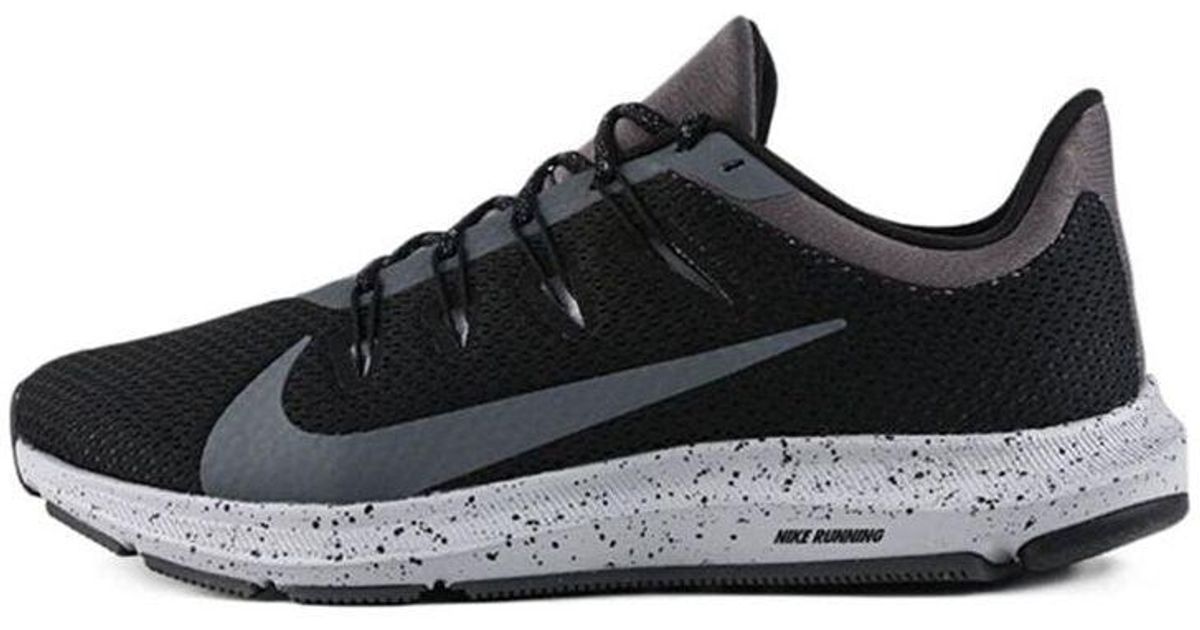 nike running quest 2 trainers in triple black