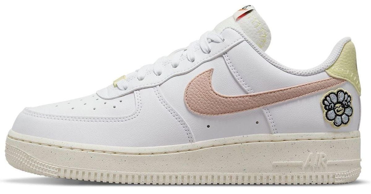 Nike (Wmns) Air Force '07 Se 'Flower Power' in White Lyst UK
