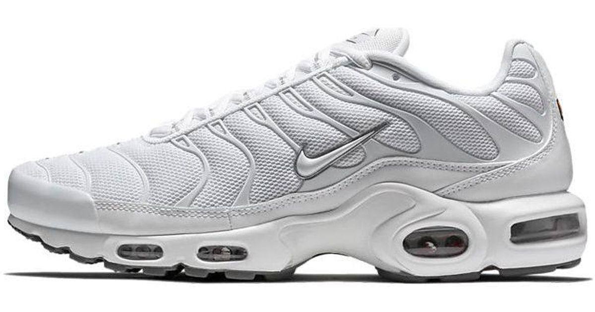 mens white nike air max plus